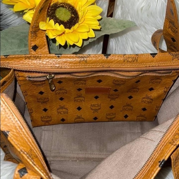 MCM shoppers Bag - Picture 5 of 14